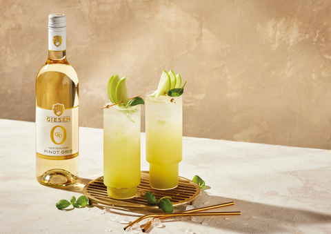Apple & Kiwifruit Spritz